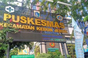 Puskesmas kebon jeruk ramai dibicarakan melihat detikcom suasana haris